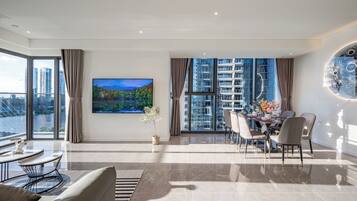 Presidential Suite, 3 Bedrooms, Club Lounge Access, River View | Egyptian cotton sheets, premium bedding, down comforters