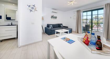 Vela Azul POOL & TENNIS - free AC &Good WIFI- Smart TV