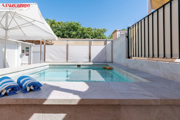 Piscine extérieure