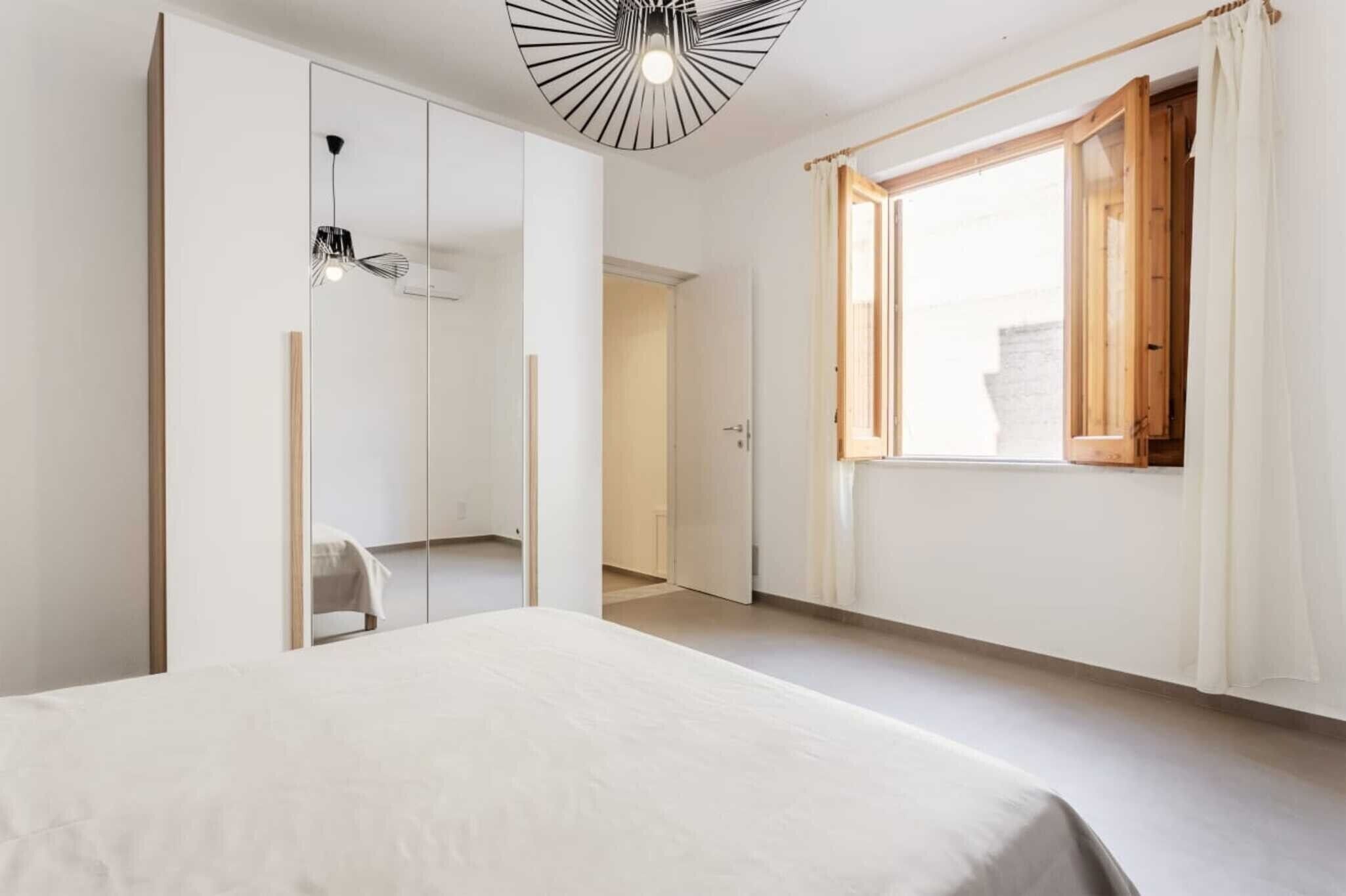 1 slaapkamer, een strijkplank/strijkijzer, gratis wifi, beddengoed