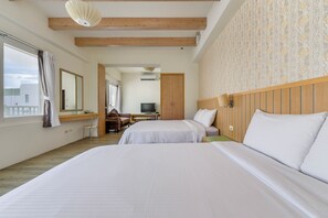 Quadruple Room, Balcony | View from room - Green Beauty Homestay (Hengchun)