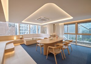 Grand City Spa Suite | City view - UH Suite The Gangnam (Seoul)