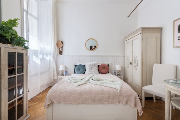 1 sovrum, strykjärn/strykbräda, wi-fi och sängkläder