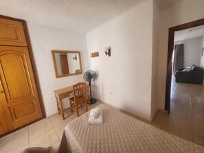 1 bedroom, iron/ironing board, free WiFi, bed sheets - Las Floritas 3 (Playa de Las Americas)
