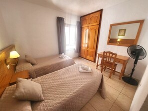 1 bedroom, iron/ironing board, free WiFi, bed sheets - Las Floritas 3 (Playa de Las Americas)