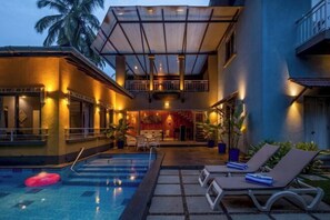 Room - D1 Close2See+Pool+Service@Candolim (Calangute)