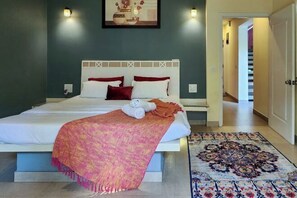 Room - D1 Close2See+Pool+Service@Candolim (Calangute)