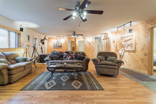 Signature House, Patio, Mountain View | Living room | 65-inch Smart TV with cable channels, DVD player, books - Catskill Retreat (Hamden)