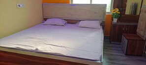 Wifi gratis y ropa de cama 