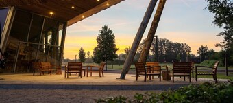 Relaxing Bungalow Stay