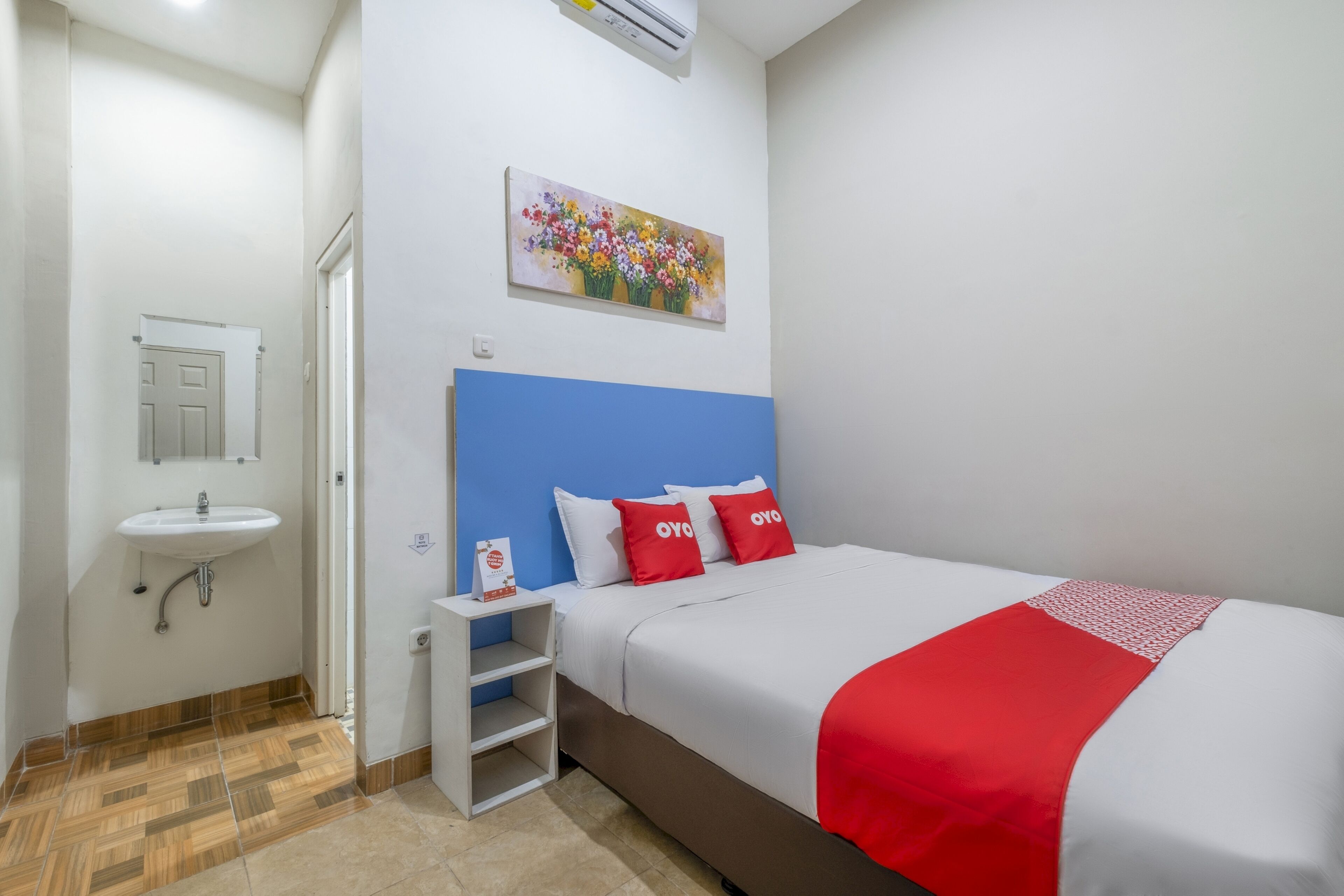 Standard Double Room | Laptop workspace, free WiFi, bed sheets