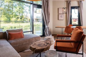 Smart-tv en een open haard