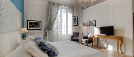 2 habitaciones, tabla de planchar con plancha y wifi gratis