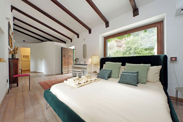 套房, 花園景觀 | 1 間臥室、免費搖籃/嬰兒床、免費無線上網、床單