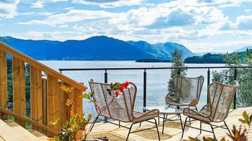 House | Terrace/patio