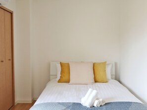 Free WiFi - Daikoku Apartment 7F (Osaka)