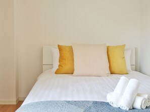 Free WiFi - Daikoku Apartment 7F (Osaka)