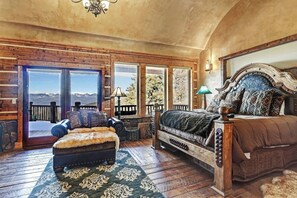 5 soveværelser, skrivebord, strygejern/strygebræt, gratis Wi-Fi