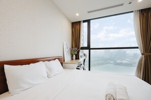 Deluxe-Apartment, 3 Schlafzimmer, Balkon, Stadtblick