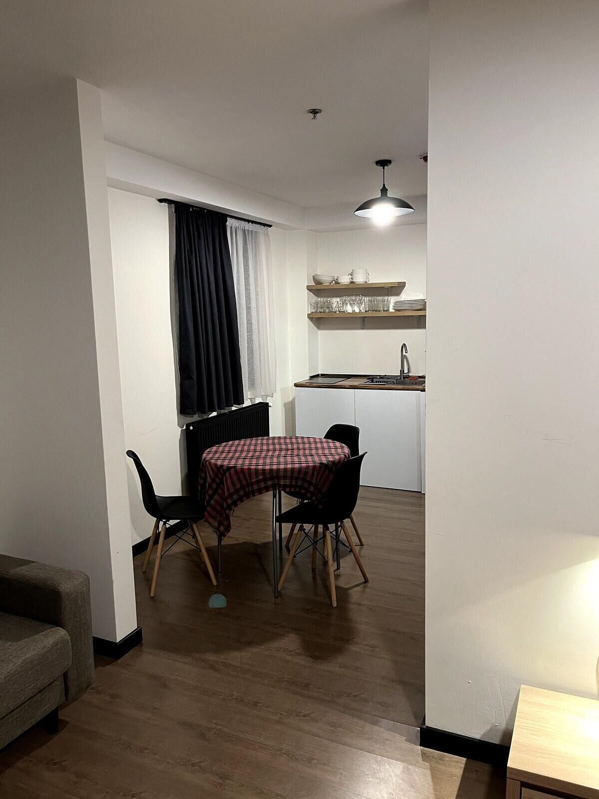Apartment | Dining