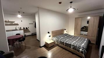 Apartment | 1 bedroom, free WiFi, bed sheets
