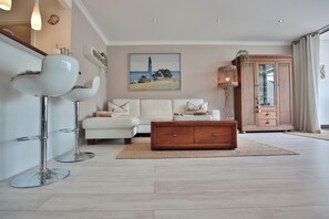 TV - Ferienhaus Bergstraße 35 Appartement 02 (Timmendorfer Strand)