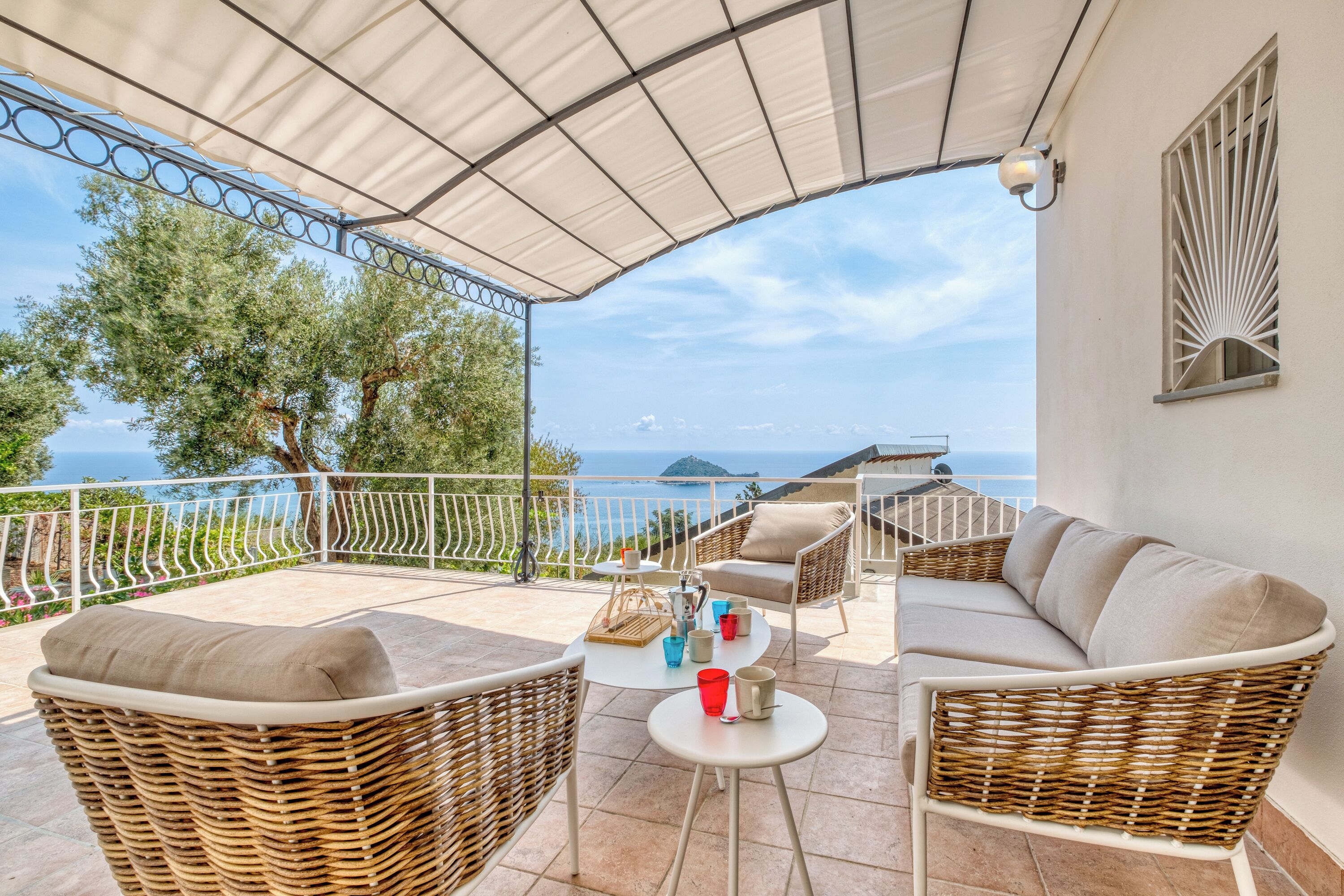 Family Villa, Multiple Bedrooms, 2 Bathrooms, Mountainside (Villa Luce del Sol Lux with Pool - L) | Pemandangan dari bilik