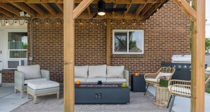 ☀Full Amenities, Two King Beds each w/private ensuite bathroom, Centrally located☀