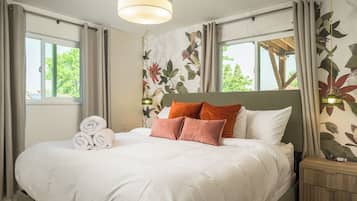 Fer et planche Ă repasser, lit parapluie, Wi-Fi gratuit, draps fournis