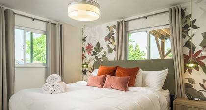 âFull Amenities, Two King Beds each w/private ensuite bathroom, Centrally locatedâ