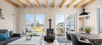 Seaside - Infrared sauna, bathtub, shower, fireplace, terrace, parking