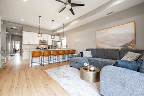 تلفزيون، مكتب