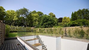Exterior - The Putney Hideaway - Modern and Elegant 3bdr Flat With Patio (London)
