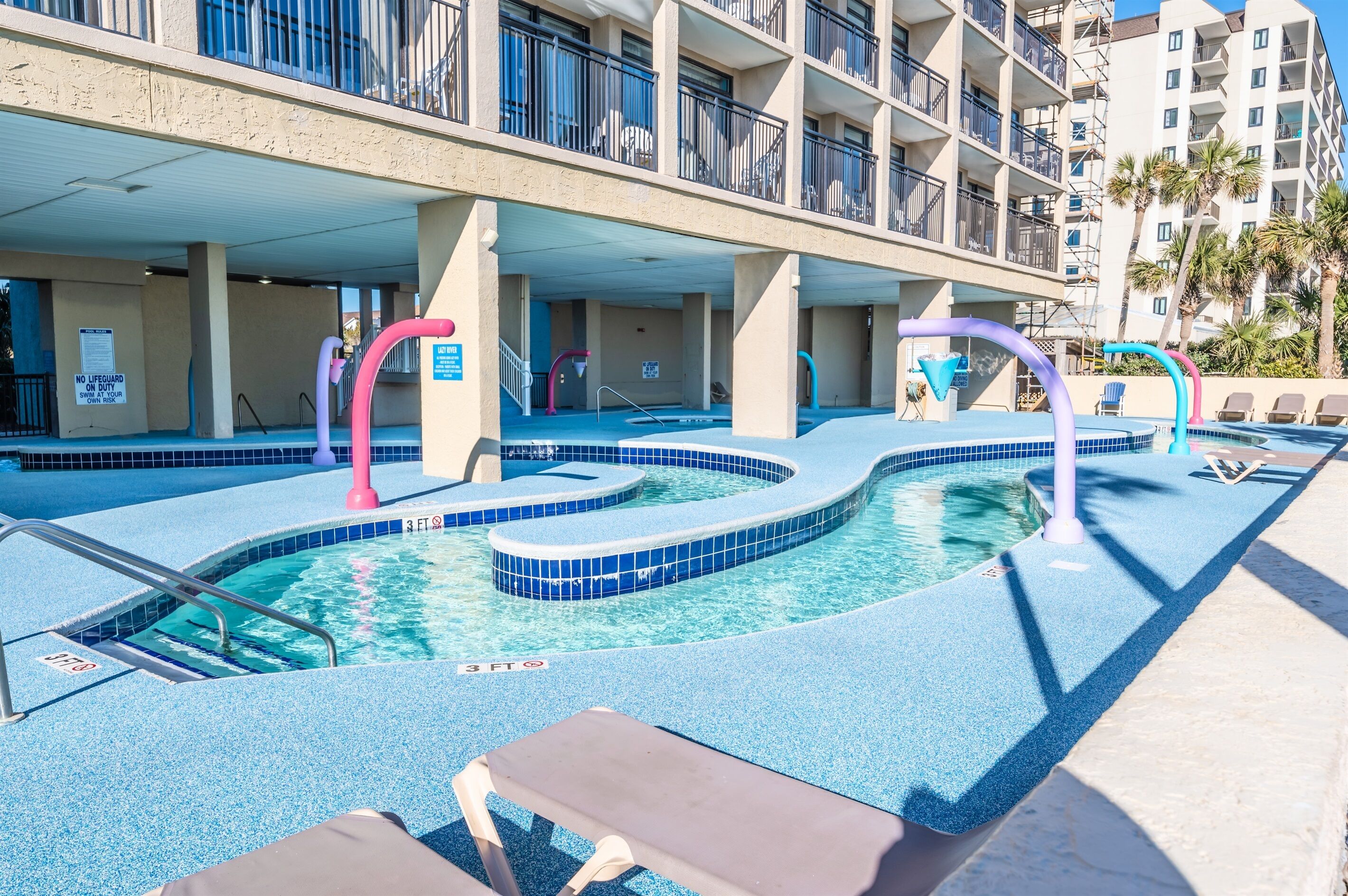 Een binnenzwembad, een verwarmd zwembad