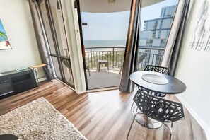 TV - New, Beautiful Decor, Meridian Plaza, Pools, Nice! (Myrtle Beach)
