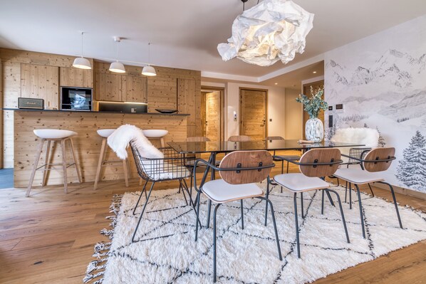 تناول الطعام