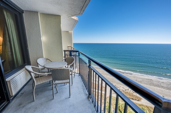 Property grounds - WOW Coastal Charm With Beachfront Access and pools (Myrtle Beach)