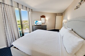 1 bedroom, iron/ironing board, WiFi, bed sheets - WOW Coastal Charm With Beachfront Access and pools (Myrtle Beach)