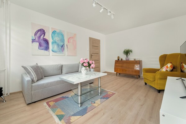 Apartamento, 2 habitaciones, balcón
