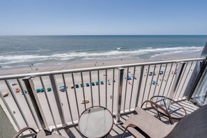 Property grounds - Direct Ocean View - Exclusive Sand Beach Club 2BR (Myrtle Beach)