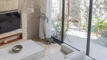 Luxury House, 4 Bedrooms, Terrace, Garden View | Living area