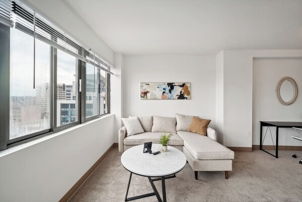 Smart TV, offices