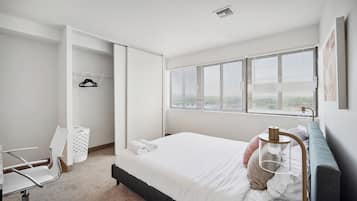 2 bedrooms, desk, travel crib, free WiFi