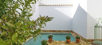 Apartment 'Apartamento II' with Shared Pool, Wi-Fi and Air Conditioning