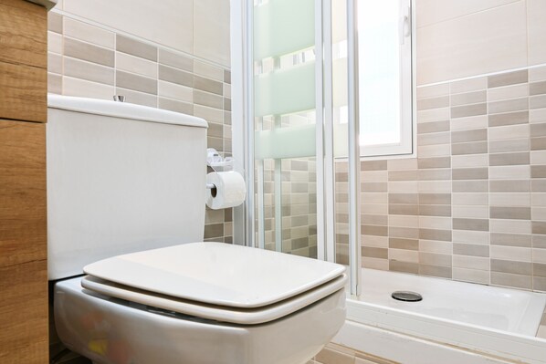 Shower, hair dryer