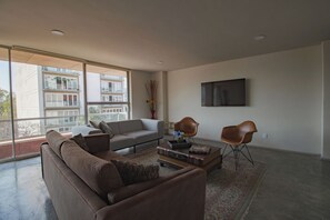 Apartment | Living area - Polanco 3BR - Sleeps 10, Parking- Elevator-laundry (Mexico City)
