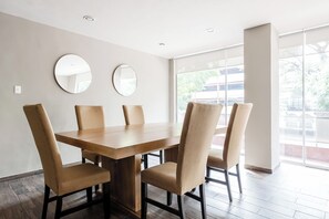 Lägenhet | Restauranger