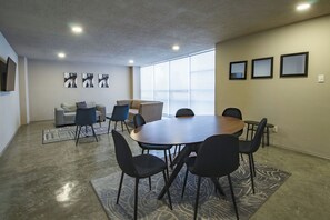 Apartment | Interior - 3BR Polanco Flat - Elevator- Parking- Laundry (Mexico City)