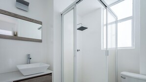 Apartment | Bathroom | Shower, hair dryer, towels - 3BR Polanco Condo -elevator -parking-washer/dryer (Mexico City)