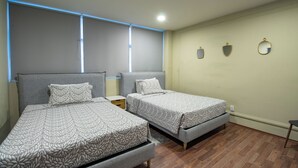 3 habitaciones, tabla de planchar con plancha y wifi gratis 